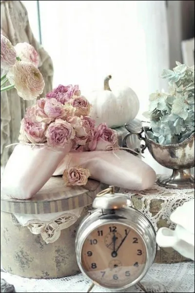 À quel écrivain et réalisateur français, né en Lorraine, doit-on le livre "Il y a longtemps que je t'aime" ?