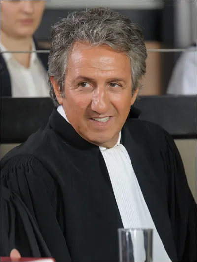 Dans quel téléfilm, diffusé le 11 octobre 2016, l'avocat est joué par Richard Anconina et sa cliente Katya Valle est jouée par Noémie Merlant ?