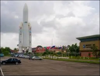 Dans quel département se trouve la ville de Kourou ?