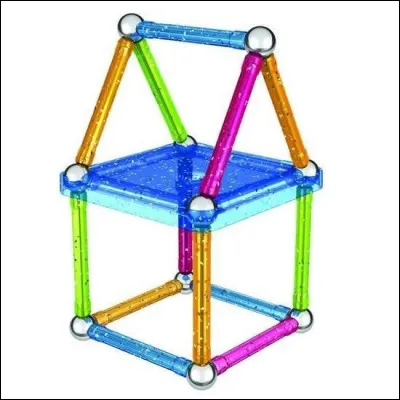 Cette superbe maison a été bâtie grâce à :