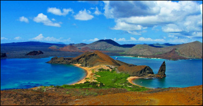 Au large de quel pays se situent les îles Galápagos ?