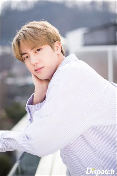 Qui est le plus jeune du groupe ?