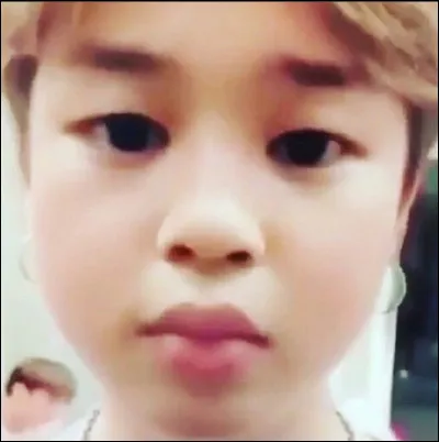 Qui a chanté « Filter » ?