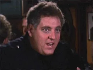 Cooquipier de Mahoney possdant un enorme chien et une hygine douteuse il est :