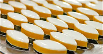 Quelle est la ville où les calissons sont une spécialité ?