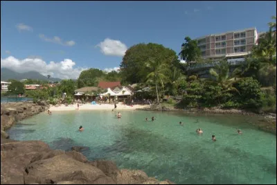 Cette fois, je vous parle de Schoelcher, un nom qui fait penser à une ville allemande d'ailleurs. Où situez-vous cette ville ?
