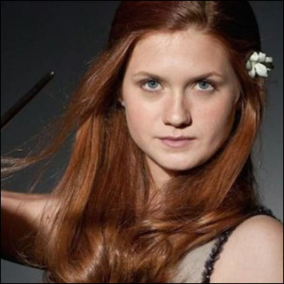 1) Ginny Weasley : Ginny est la seule fille née Weasley depuis...