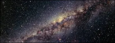 Que faut-il ajouter au mot "inter" pour trouver ce qui désigne les agencements de matière située en dehors des galaxies ?