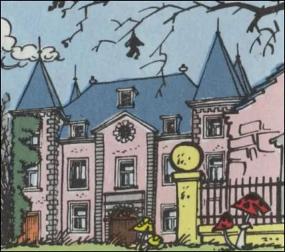 Dans quelle série de bandes dessinées peut-on trouver le château de Champignac qui est la copie conforme du château de Skeuvre en Belgique ?