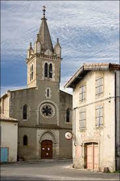 Nous commençons notre balade dominicale dans une circulade occitane, à Alaigne. Village de l'arrondissement de Limoux, il se situe dans le département ...