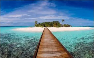 Sur quelle île Napoléon fut-il exilé le 1er en 1815 ?