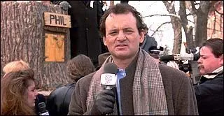 Quelle est la premire raction de Phil quand il doit refaire le reportage sur la marmotte :