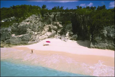 Combien d'habitants vivent dans les Bermudes ?