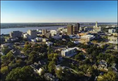 Le Père des eaux est un des nombreux surnoms attribués au Mississippi.