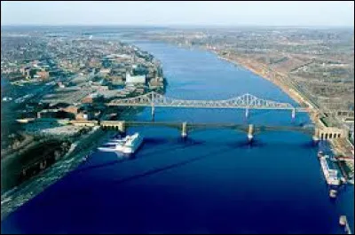 Quelle longueur se rapproche le plus de celle du Mississippi ?