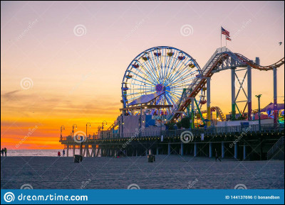 9h30/ Enfin arriv&eacute; ! Quelle attraction fais-tu en premier ?