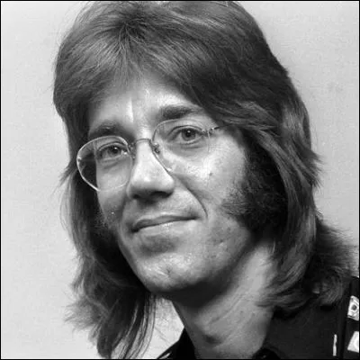 Quel groupe de rock des ann&eacute;es 1960, auteur des albums "LA Woman" et "Strange Days", comptait Ray Manzarek parmi ses membres ?