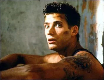 Dans lesquels il tient le rle de son frre :