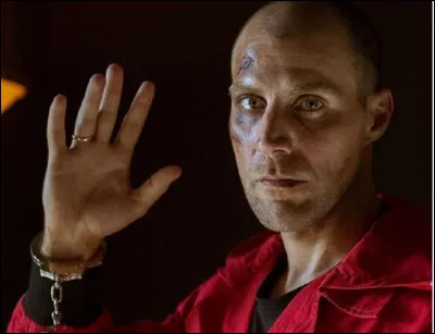 Qui aide Gandia &agrave; se d&eacute;menotter ?