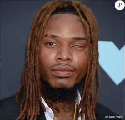 Il a perdu son il lorsqu'il était enfant.