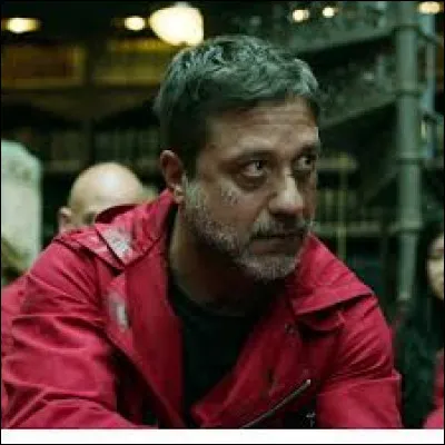 Avec quoi Arturo compte-t-il se défendre dans la saison 2 ?