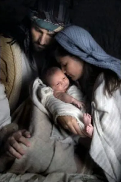 Sa date de naissance est le 25 décembre.