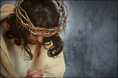 Depuis l'incendie de Notre-Dame, où le reliquaire de la Couronne d'Épines est-il placé ?