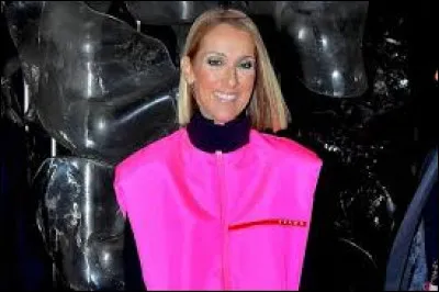 Céline Dion est canadienne.