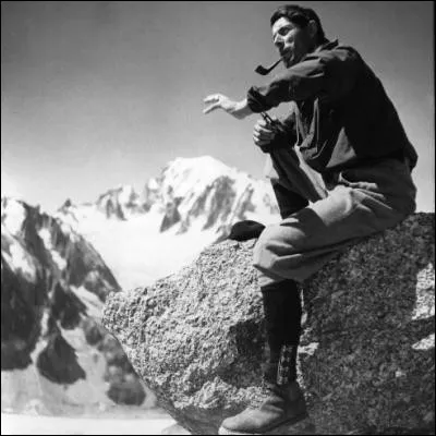Dans quel roman de Roger Frison-Roche de 1941 le jeune Pierre r&ecirc;ve-t-il de devenir guide de montagne ?