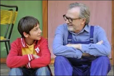 Qui a écrit "35 Kilos D'espoir" ?