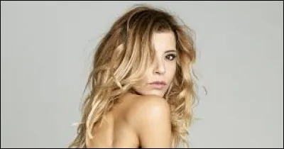 Complétez le titre de cette chanson : "M...