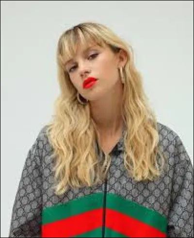 Complétez le titre de cette chanson : "Tu me...