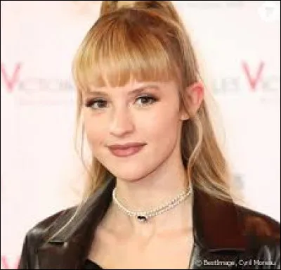 Complétez le titre de cette chanson : "La Loi de...