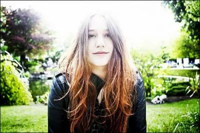 Qui est cette chanteuse ?