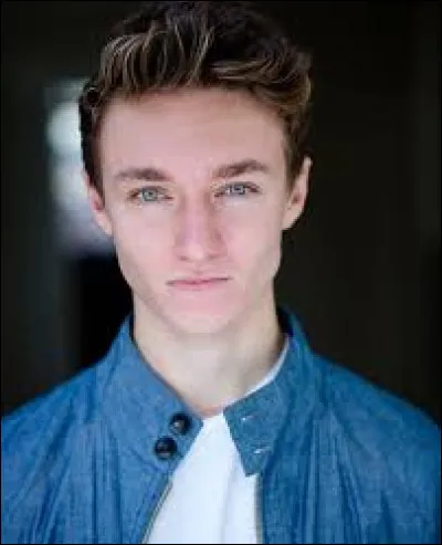 Comment s'appelle son meilleur ami dans la vraie vie ?