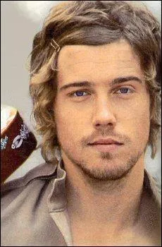 Qui est ce chanteur ?