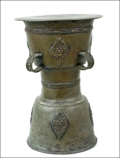 Quel est le point culminant, avec 2 620 m, de l'Angola ?