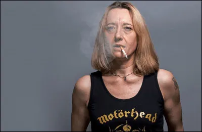 Elle a écrit la trilogie ''Vernon Subutex''. Son nom est Despentes.