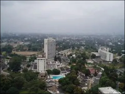 De quel pays, Kinshasa fut-elle la capitale ?