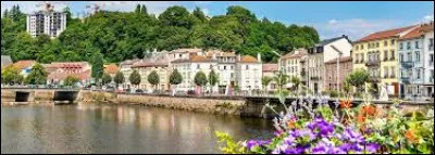 Dans quel département se trouve la ville d'Épinal ?