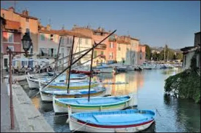 Dans quel département se situe la ville de Martigues ?