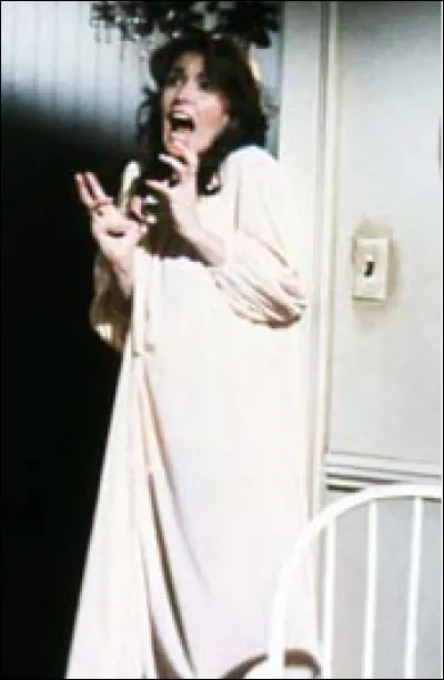 Dans quel film, qui connaitra un remake, voit-on Margot Kidder ainsi ?