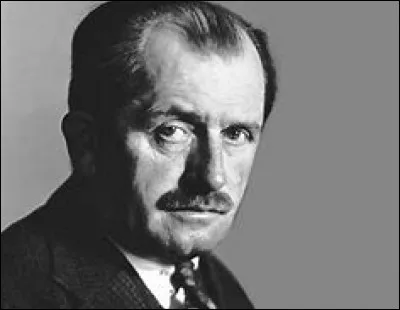 Son nom est Porsche, quel est le prénom de ce fondateur en 1931 de sa marque automobile ?