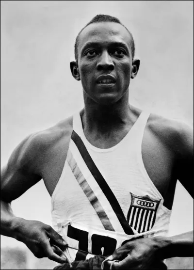En 1935, lors d'un championnat am&eacute;ricain, Jesse Owens bat en l'espace d'une heure, 6 records du monde.