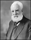 Alexandre graham Bell. Inventeur n en Ecosse, naturalis canadien. Quelle est son invention majeure ?