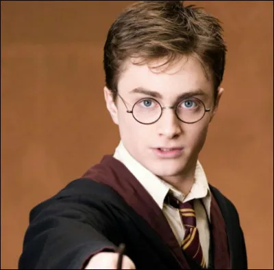 TOP 13 : Harry Potter : Harry a un rendez-vous avec Cho Chang dans le tome 5. Dans quel endroit vont-ils ?