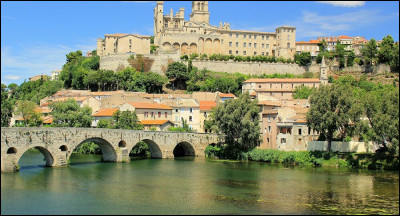 La ville de Béziers est située dans le département de l'Hérault.