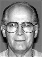 Je suis le deuxime fugitif le plus recherchs, en effet le montant offert pour mon arrestation s'lve  2 millions de dollars. Je suis recherch pour avoir commis une srie de meurtre. Qui sui-je ?