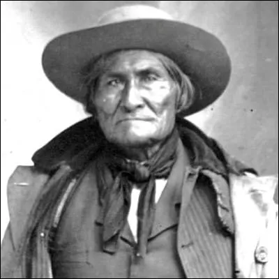 Quel célèbre Amérindien serait mort en se jetant d'une falaise tout en criant son nom, inspirant les parachutistes de l'armée américaine ?