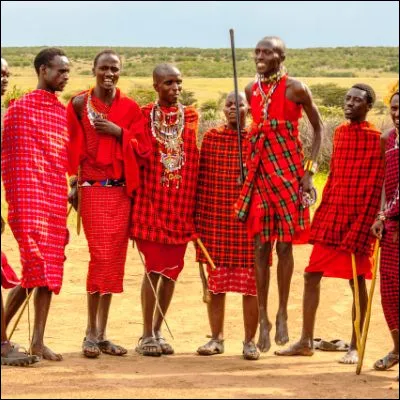 Quel peuple semi-nomade d'Afrique vit principalement au Kenya et en Tanzanie ?